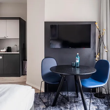 Numa Frankfurt Bloc Aparthotel 4*