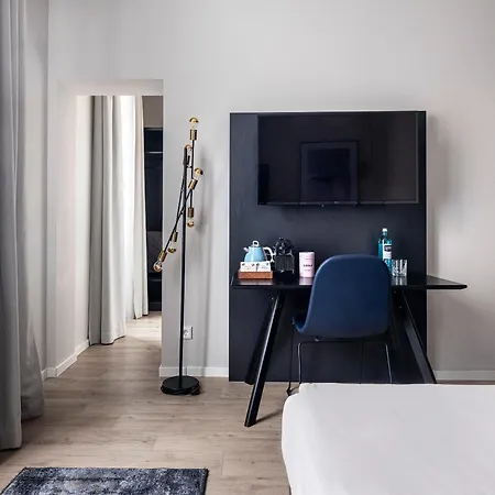 Numa Frankfurt Bloc Aparthotel 4*