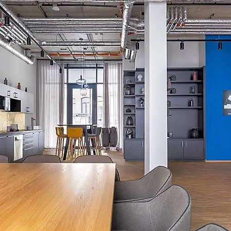 Numa Frankfurt Bloc 4*