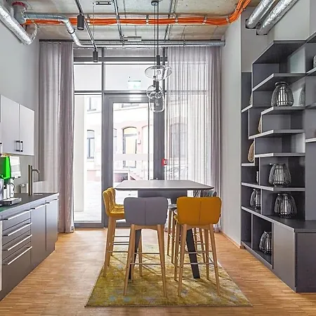 Numa Frankfurt Bloc Apartahotel