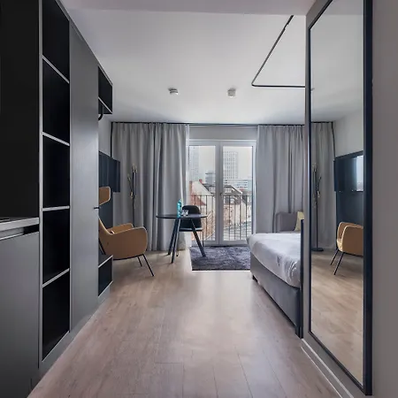 Numa Frankfurt Bloc 4*
